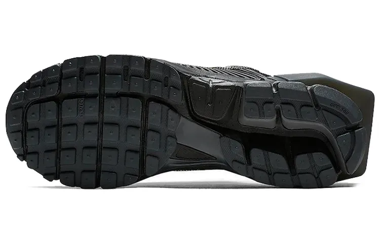 A-Cold-Wall* x Nike Zoom Vomero +5    acw A-Cold-Wall* x Nike Zoom Vomero +5    acw