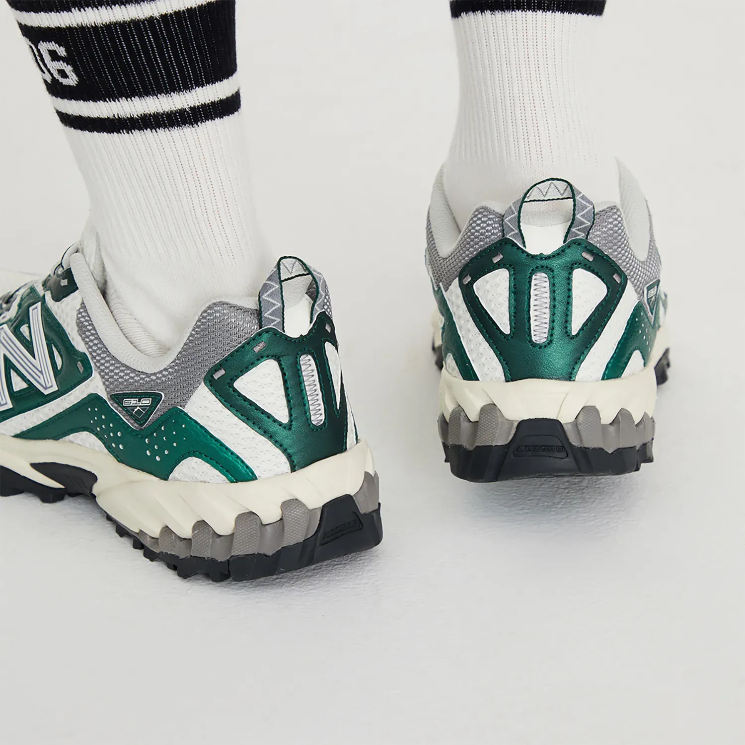 New Balance 610 Nightwatch Green