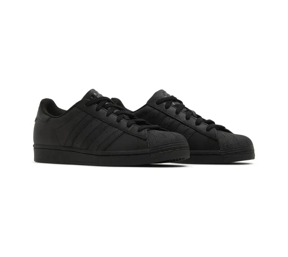 Superstar 'All Black'