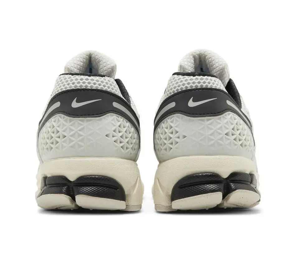 Air Zoom Vomero 5 'Supersonic'
