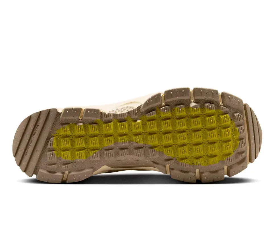 Nike ZOOM VOMERO ROAM Beige