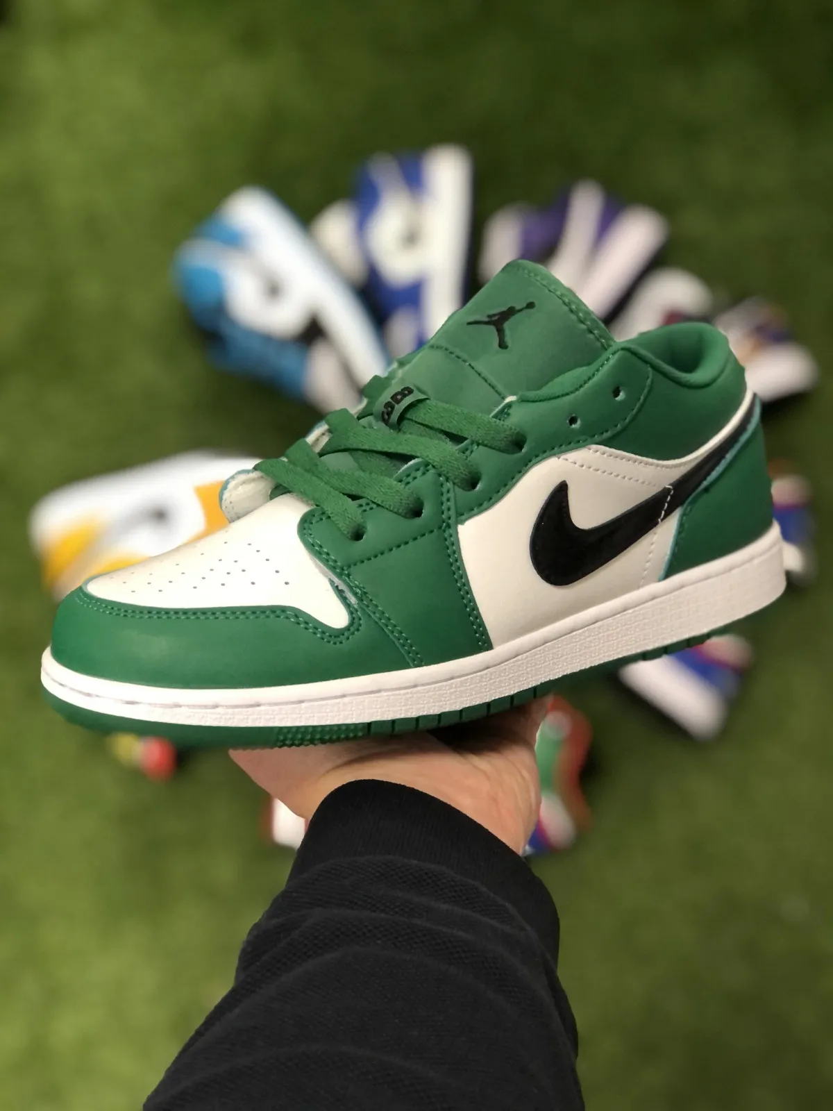 Air Jordan 1 Low Pine Green (2019) фото