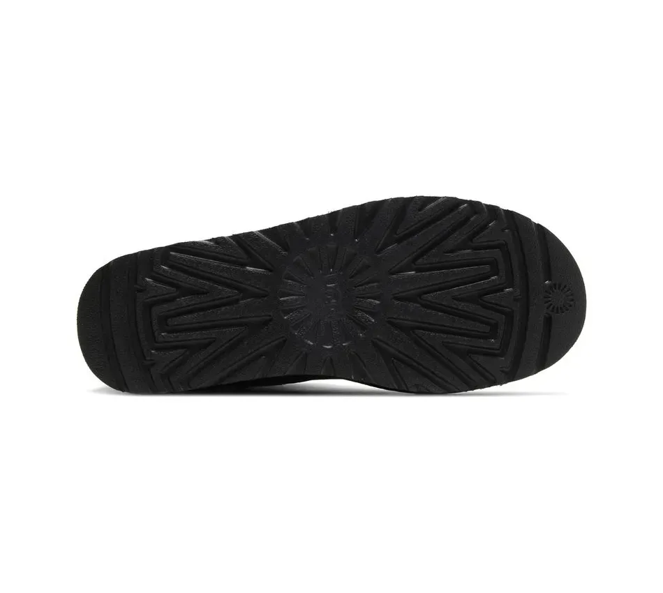 Classic Ultra Mini Platform Boot Black фото