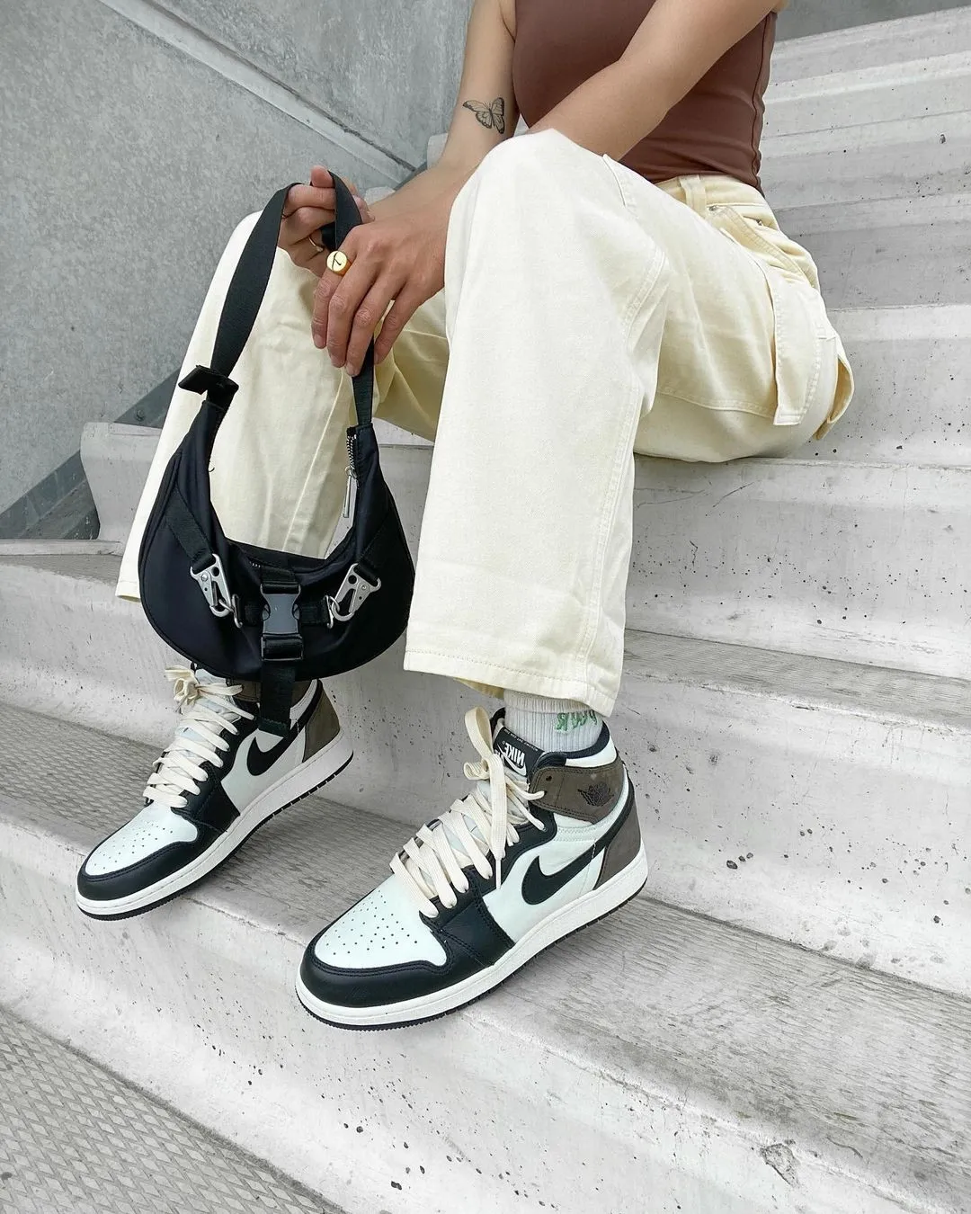 Air Jordan 1 High Dark Mocha фото