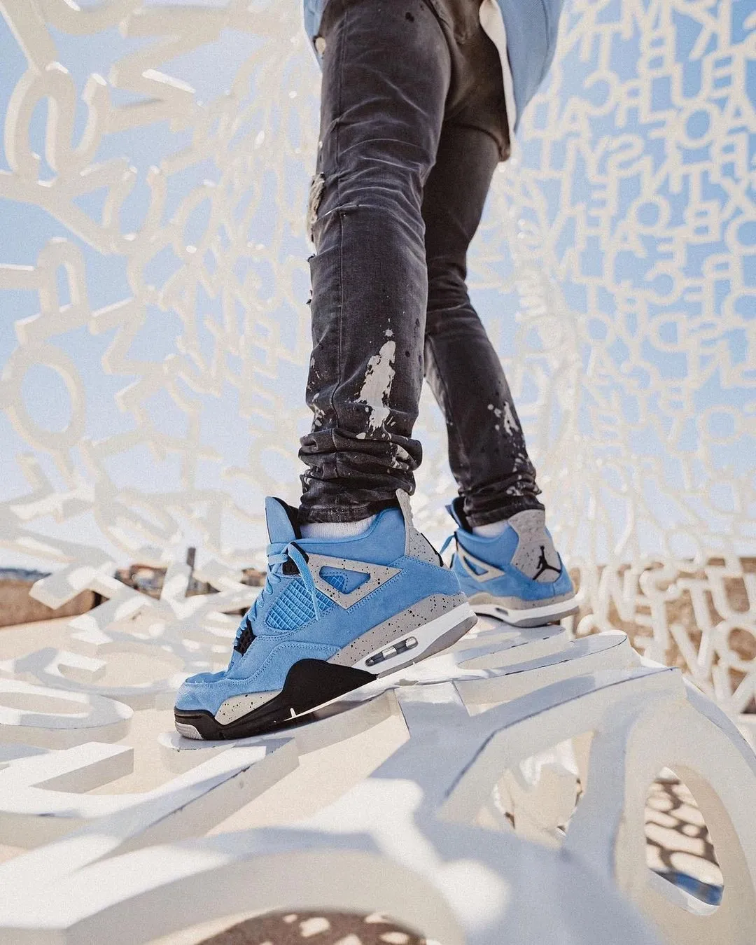 Air Jordan 4 University Blue фото