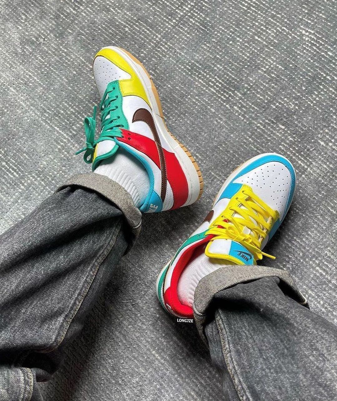 Dunk Low SE Free 99 White фото