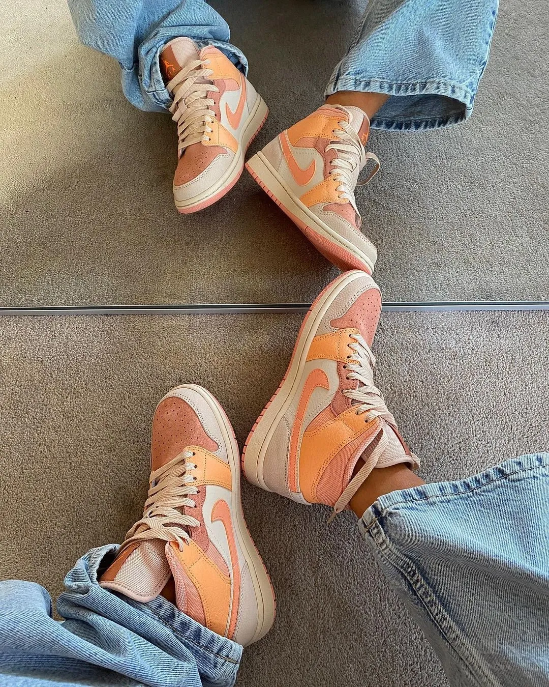 WMNS 1 Mid Apricot Orange (2021) фото