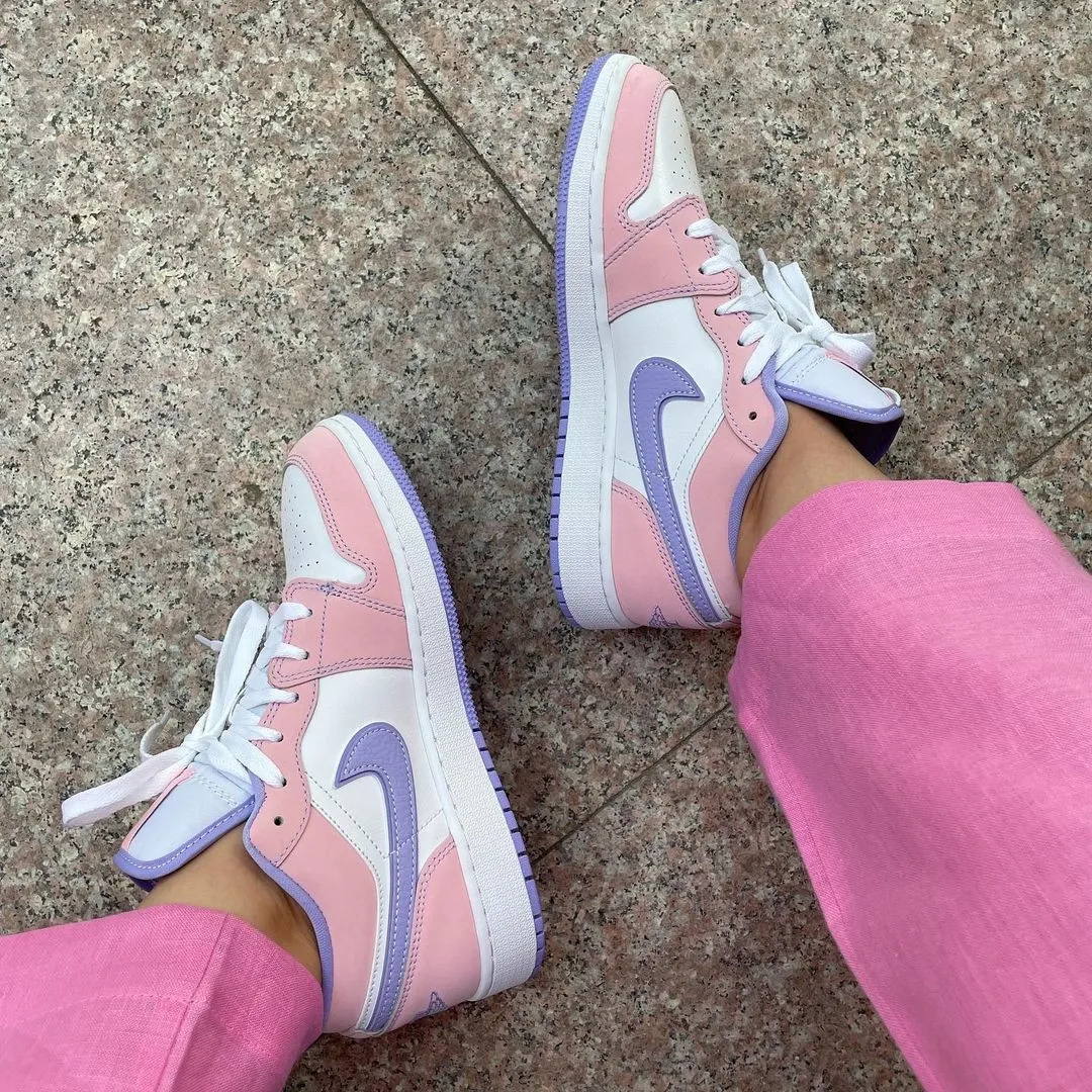 Air Jordan 1 Low SE Arctic Punch (2021) фото