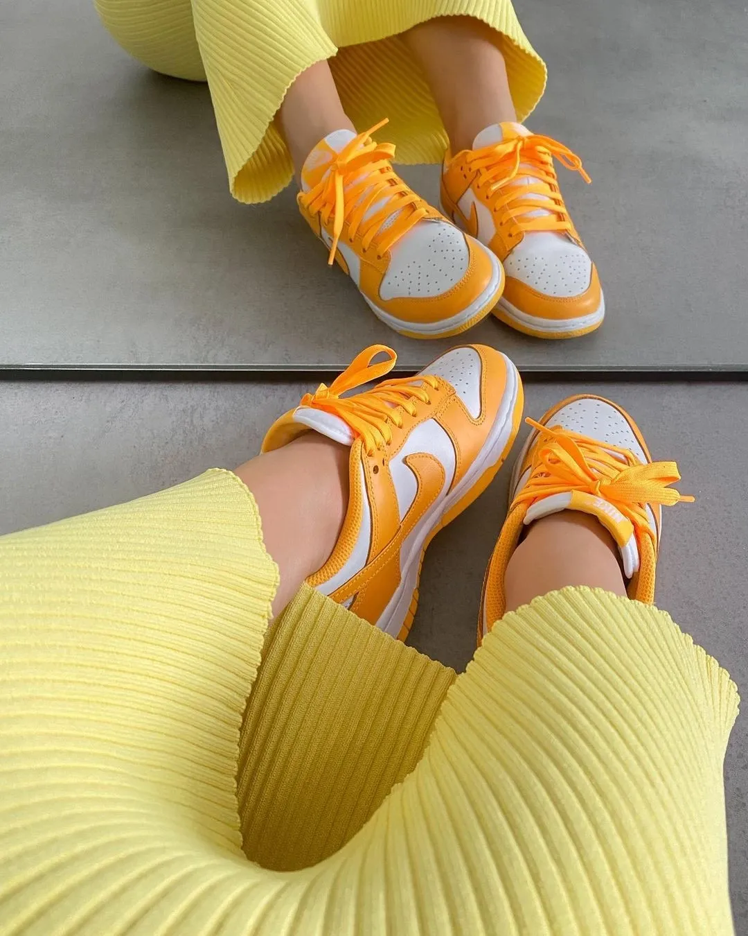 Dunk Low Wmns  Laser Orange фото