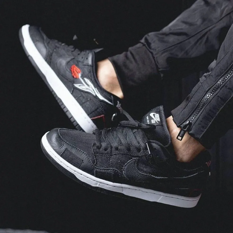 Dunk Low Wasted Youth X Dunk Low SB Black Denim фото
