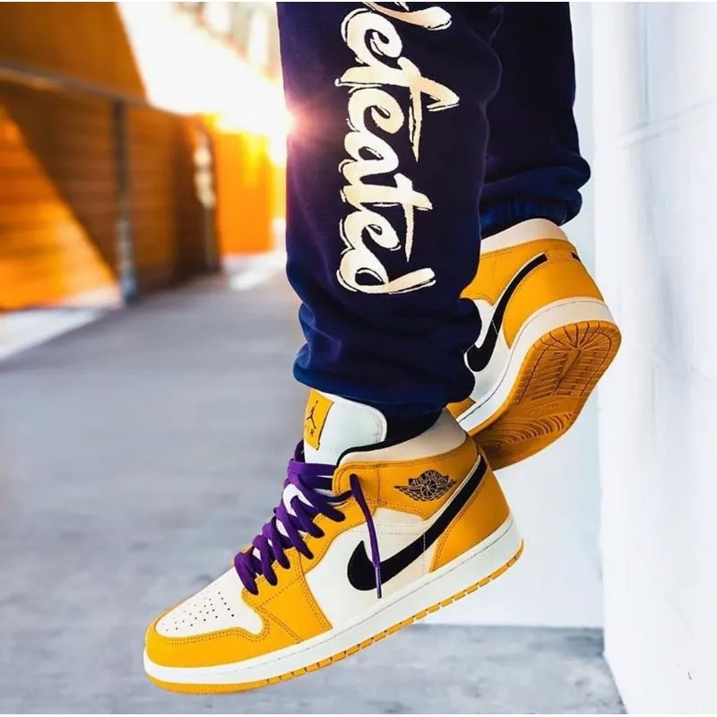 Air Jordan 1 Mid 1 Mid Lakers фото