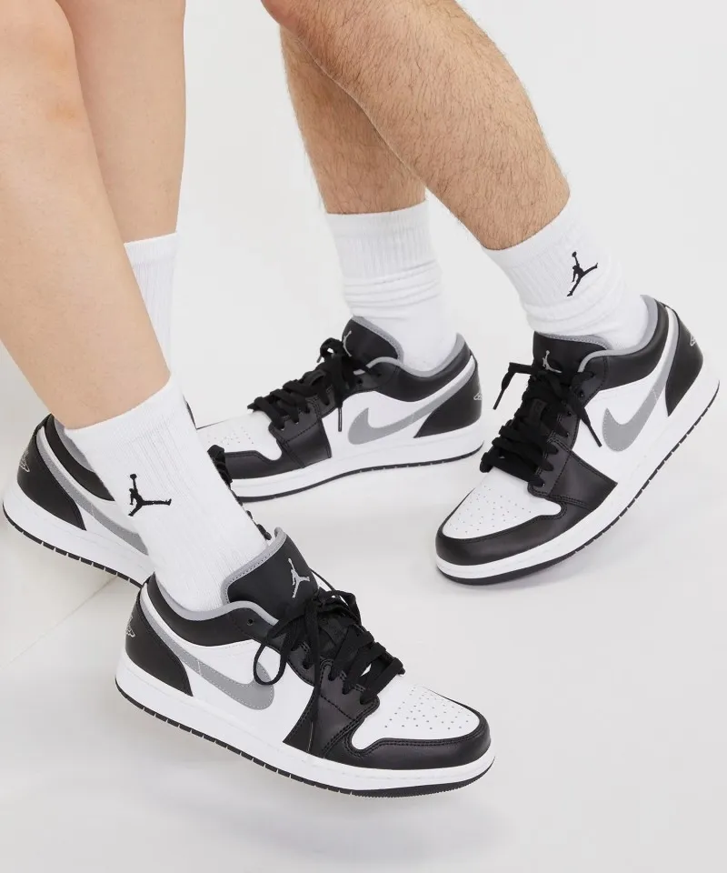 Air Jordan 1 Low Black Medium Grey фото