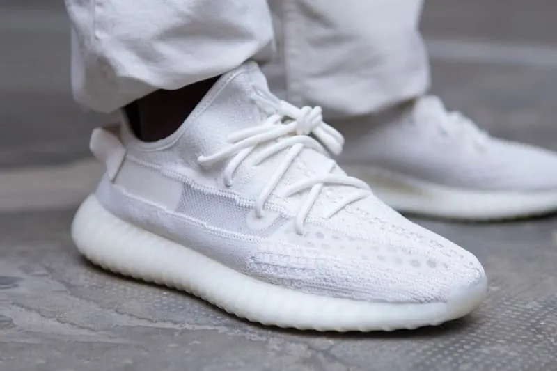 Yeezy Boost 350 V2 Bone фото
