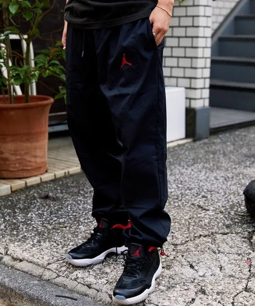 Essential Black City Pants фото