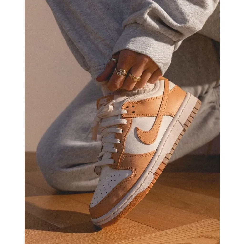 Dunk Low Wmns  Harvest Moon фото