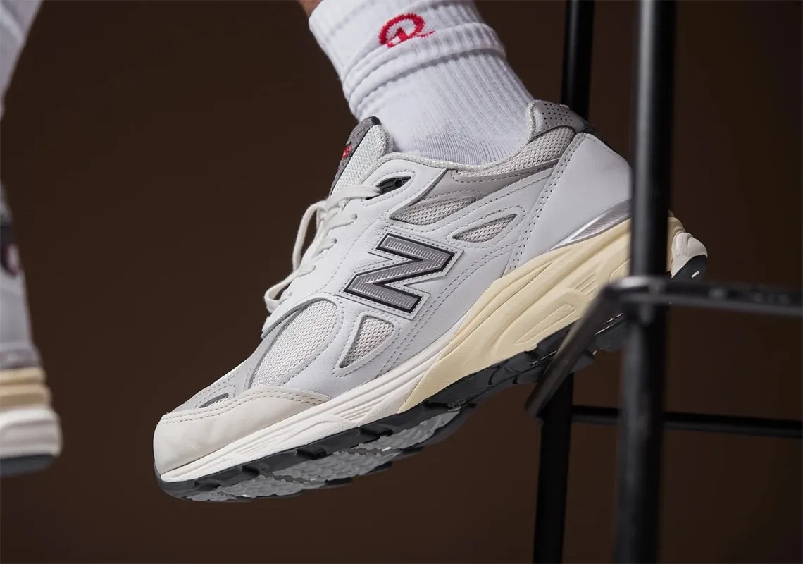 990 Teddy Santis x 990 V3 Sea Salt фото