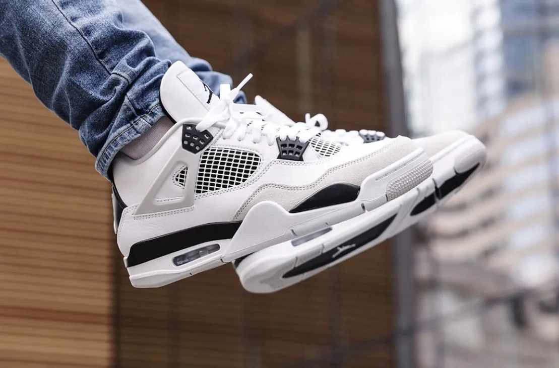 Air Jordan 4 Military Black фото