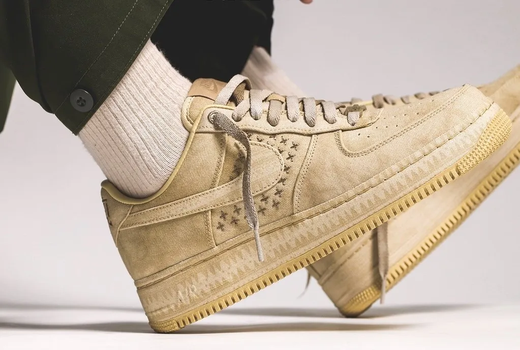 Air Force 1 Low NAI-KE Beige фото