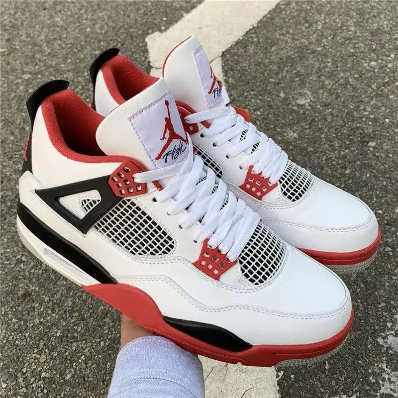 Air Jordan 4 Fire Red 2020 фото