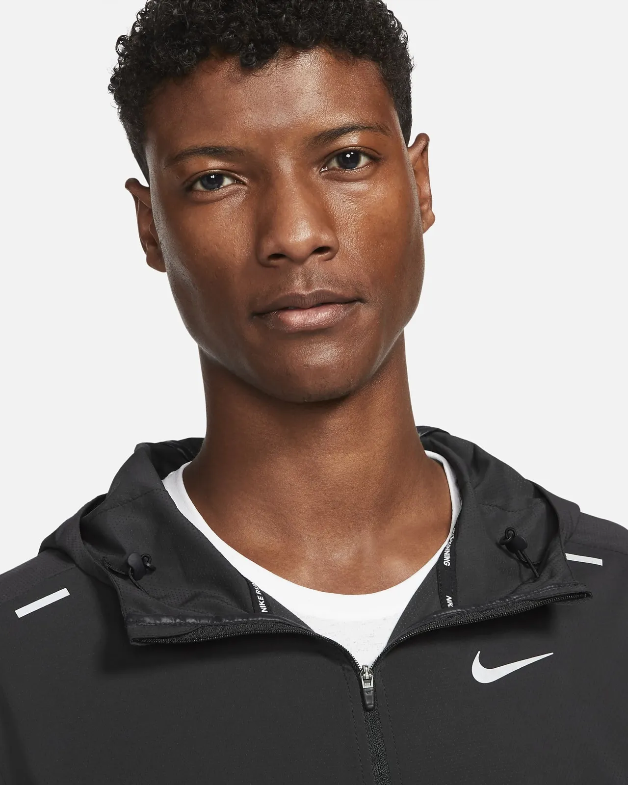 Windrunner Hoodied Running Jacket Black фото