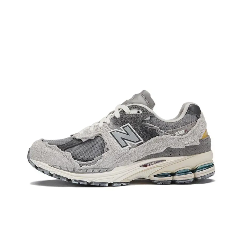 Низкие кроссовки New Balance 2002R 2002 r protection pack rain cloud (Серый) Унисекс