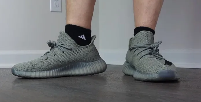 Yeezy Boost 350 V2 Granite фото