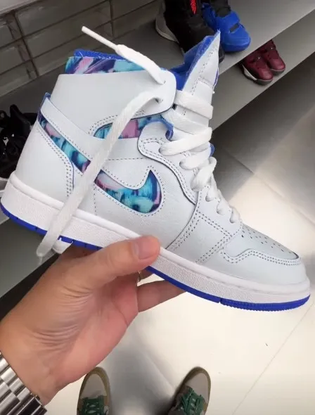 Air Jordan 1 High Zoom Comfort 25 Years In China фото