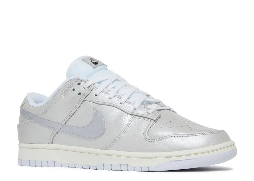 Dunk Low Metallic Silver фото