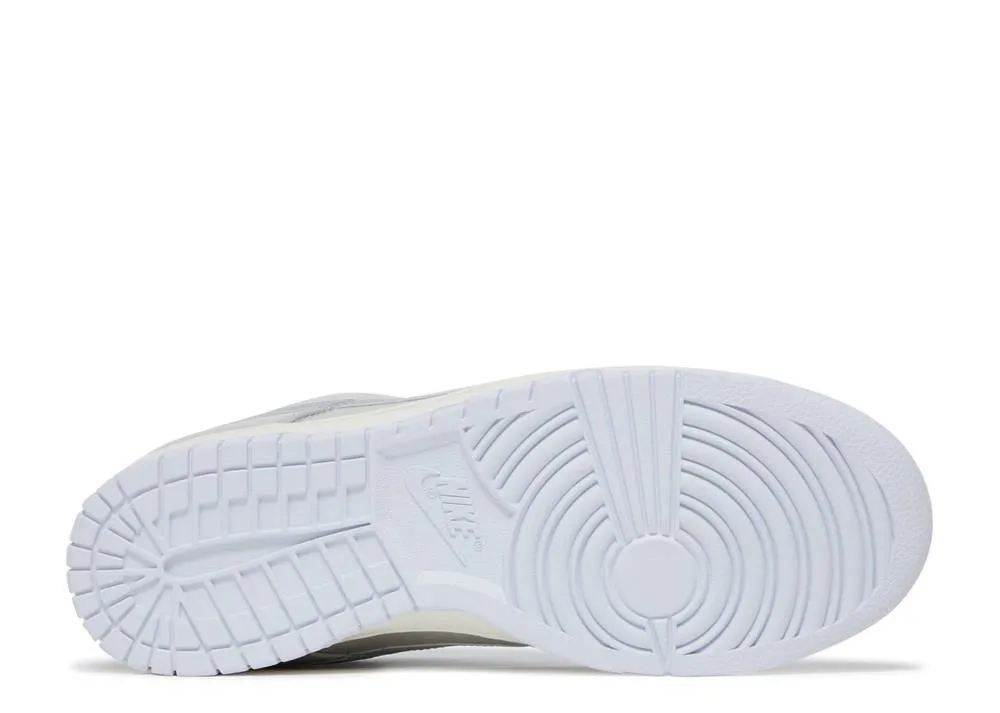 Dunk Low Metallic Silver фото