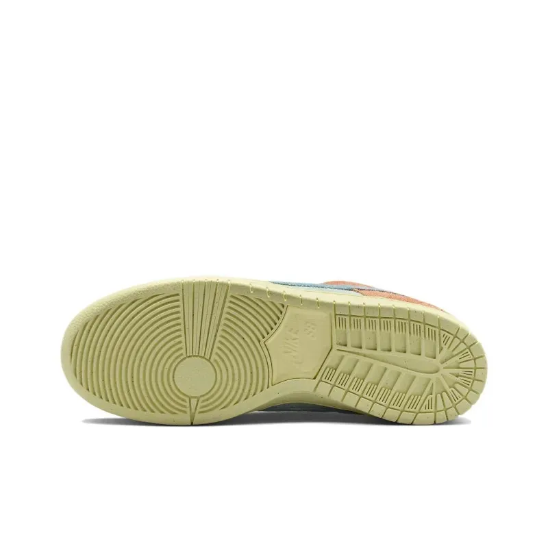 Dunk Low Orange Emerald Rise фото