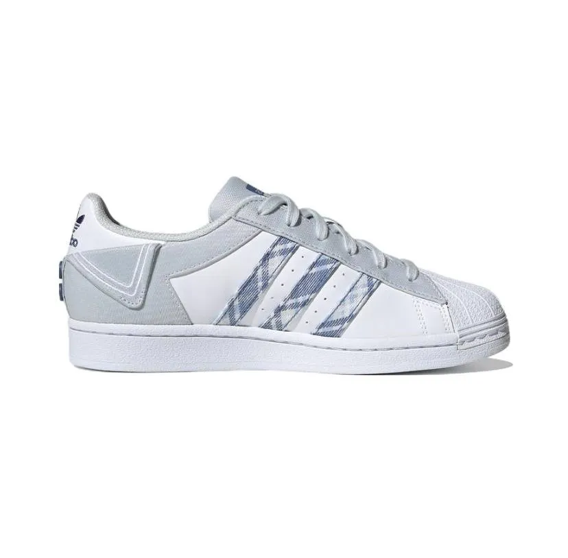 White Blue фото