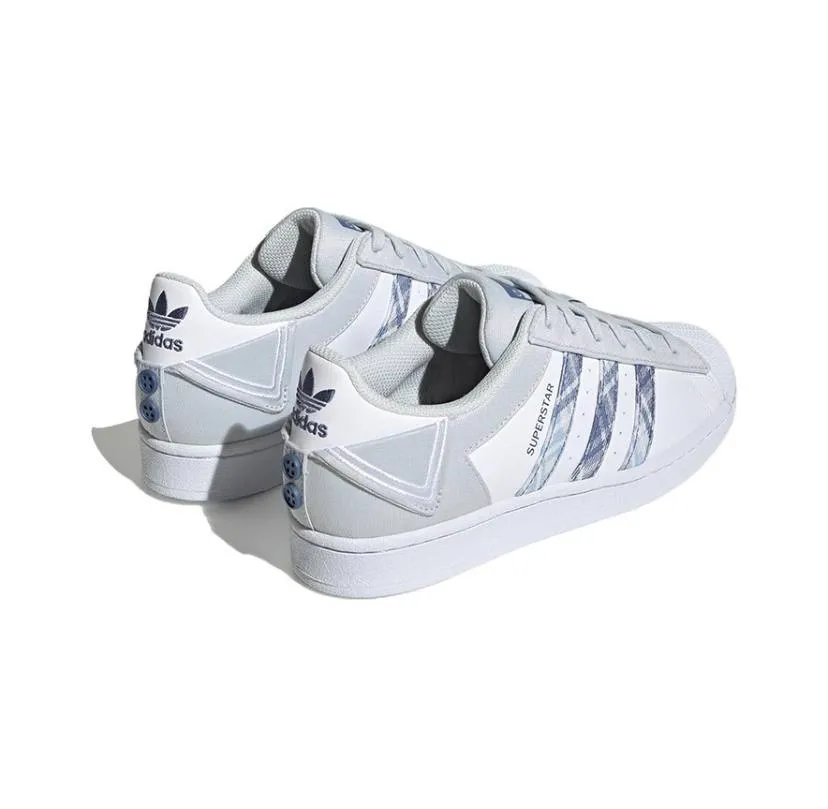 White Blue фото