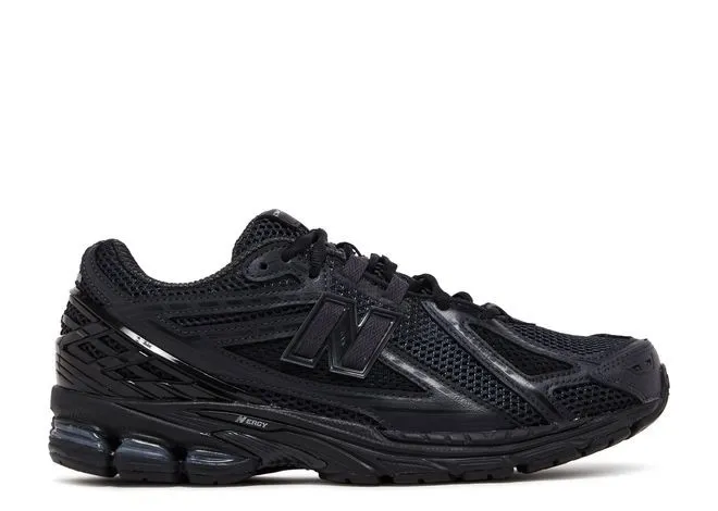 Кроссовки New Balance 1906R X Comme Des Garcons Homme (Чёрный) Унисекс