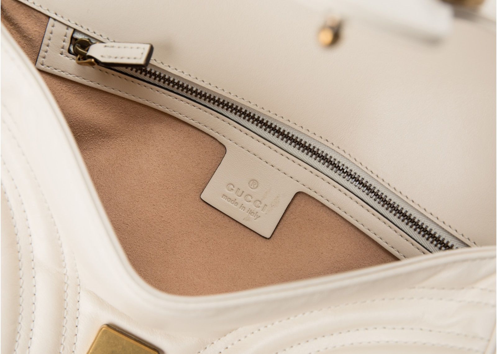Gucci GG Marmont Shoulder Bag Matelasse Small White фото