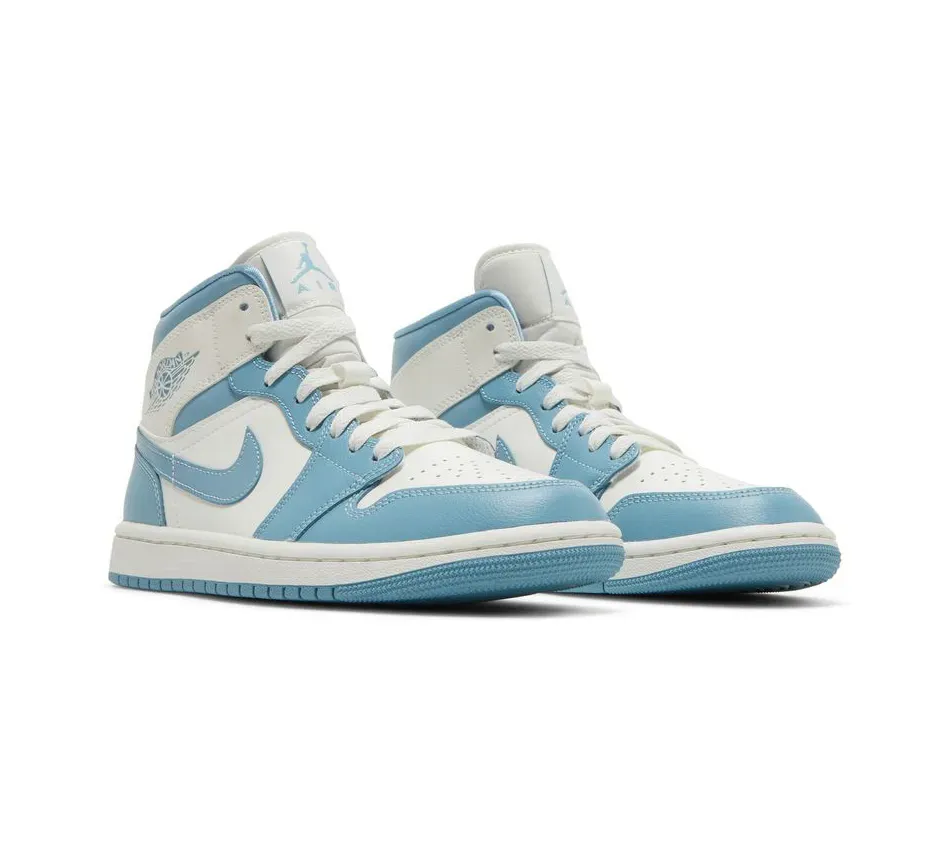 Air Jordan 1 Mid WMNS University Blue фото