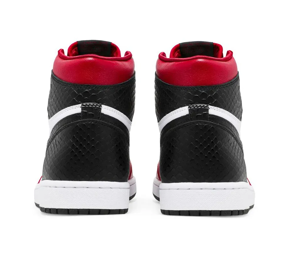 Air Jordan 1 High WMNS  Satin Snake Chicago (2020) фото