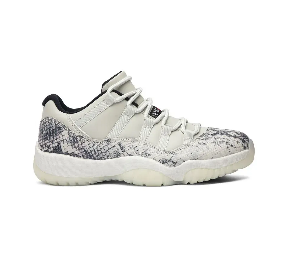 11 Retro Low Light Bone Snakeskin фото