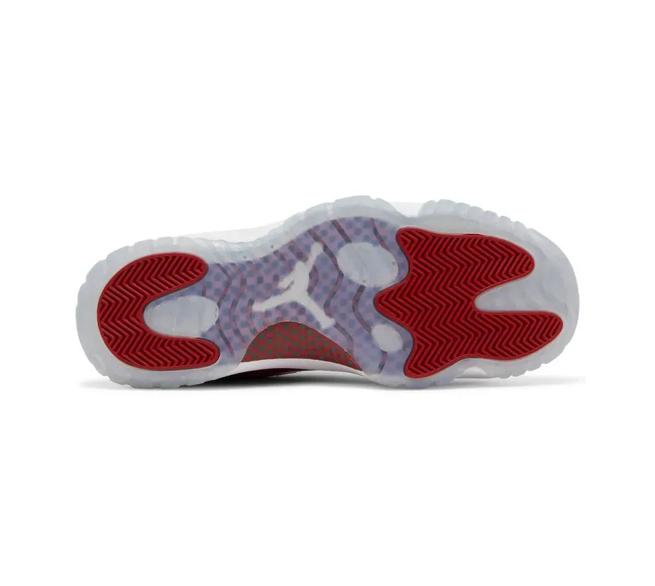 Air Jordan 11 Cherry фото