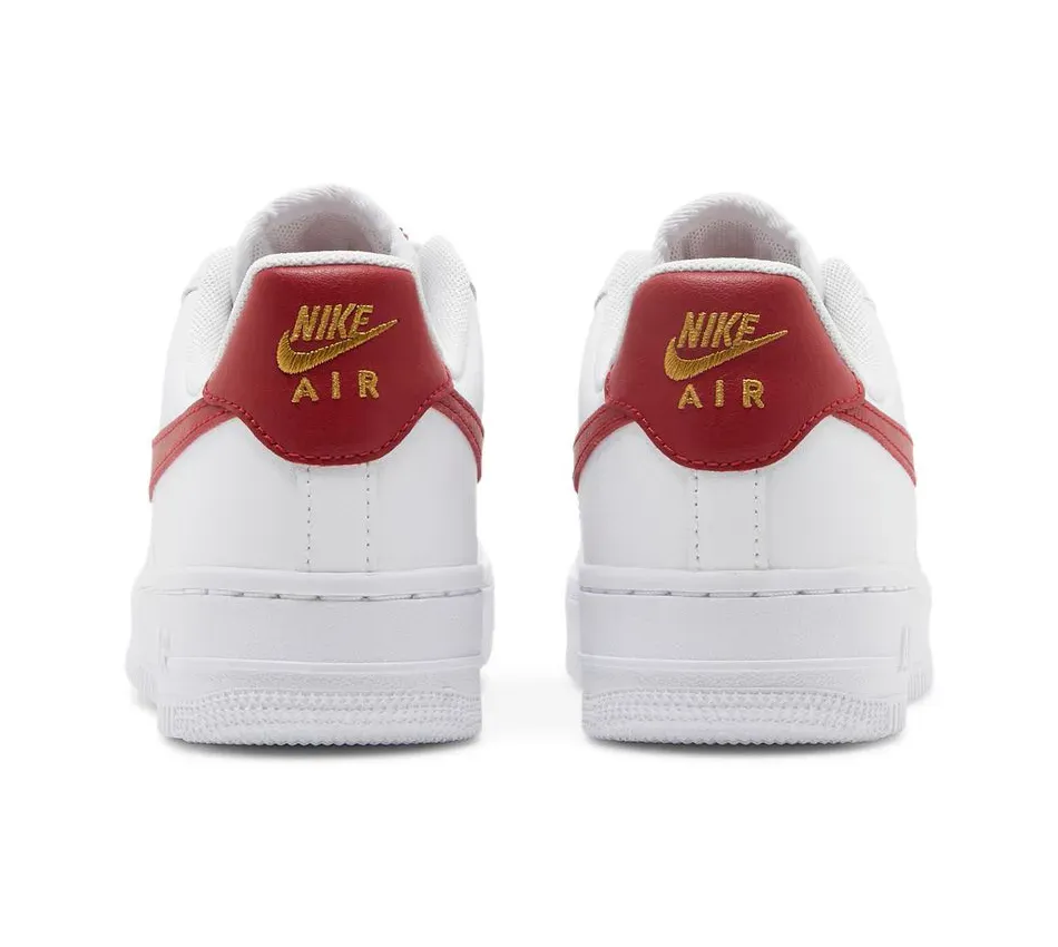 Wmns  Essential Low White Gym Red