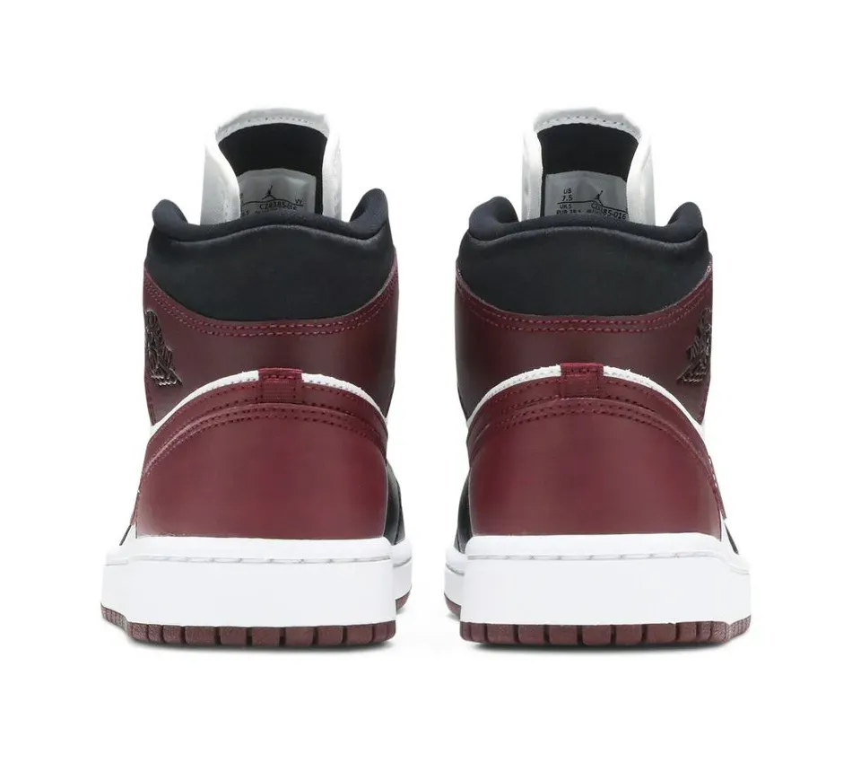 Air Jordan 1 Mid SE Gold Pendants фото