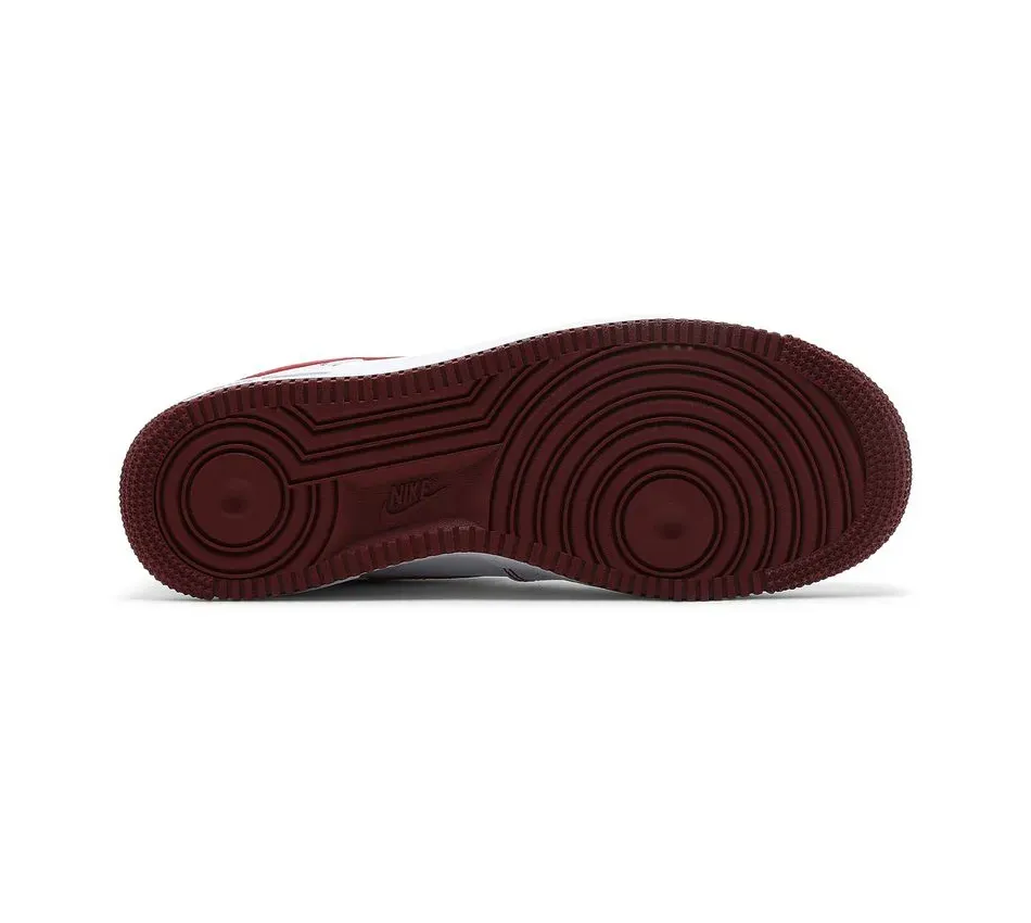 Air Force 1 Low 07 White University Red фото