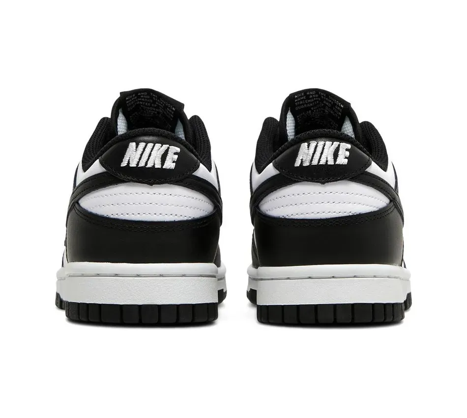 WMNS Dunk Low Black White (2021) фото