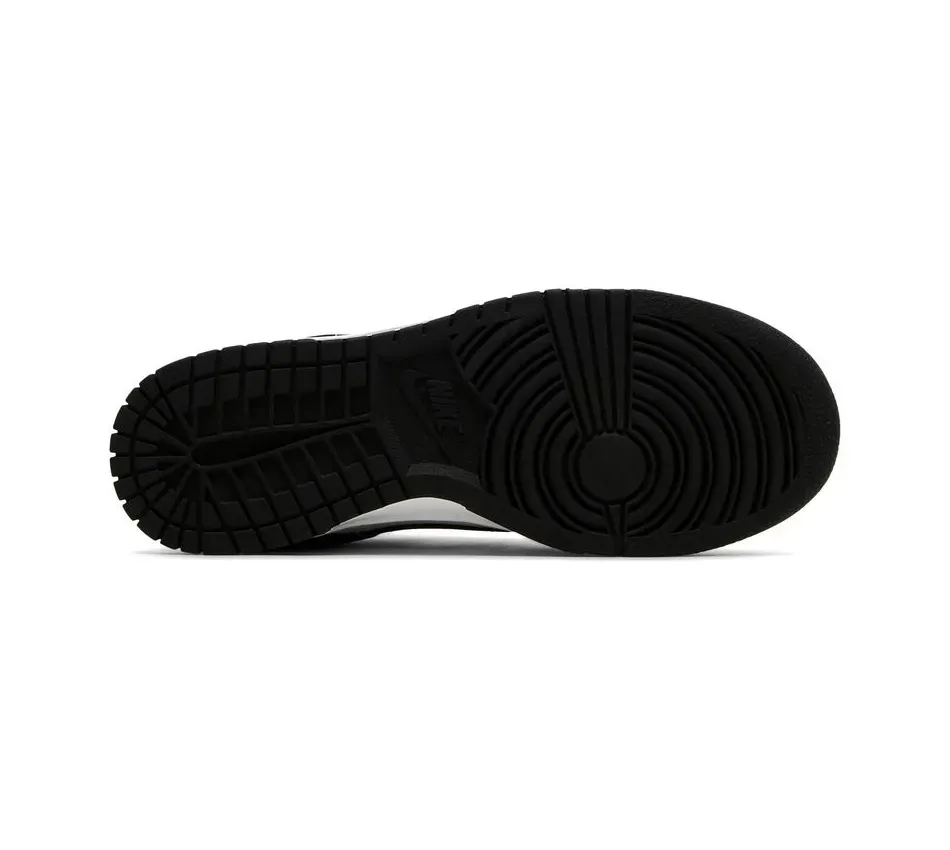 WMNS Dunk Low Black White (2021) фото