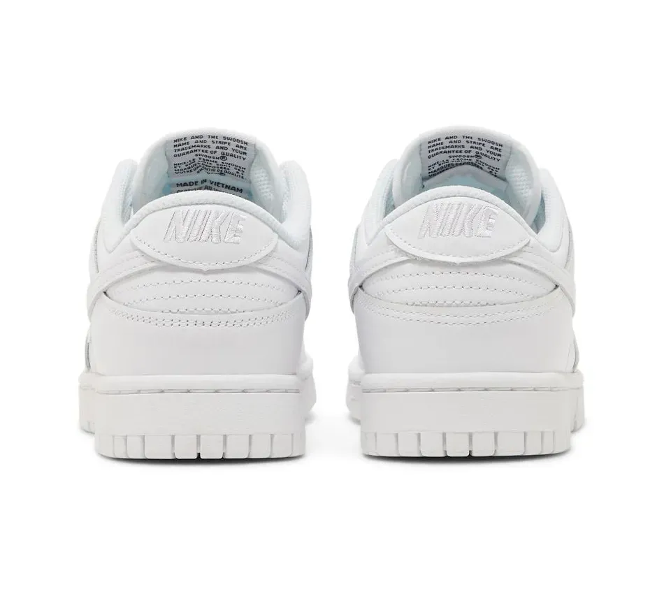 Dunk Low Triple White фото