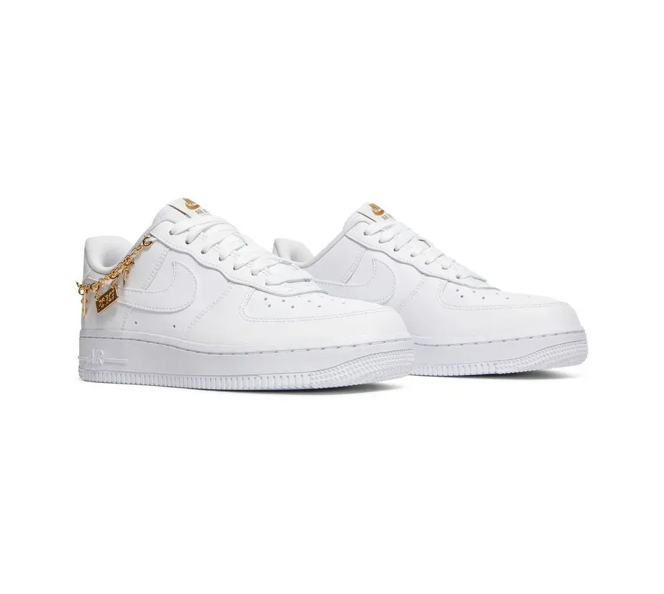 Air Force 1 Low Lucky Charms фото