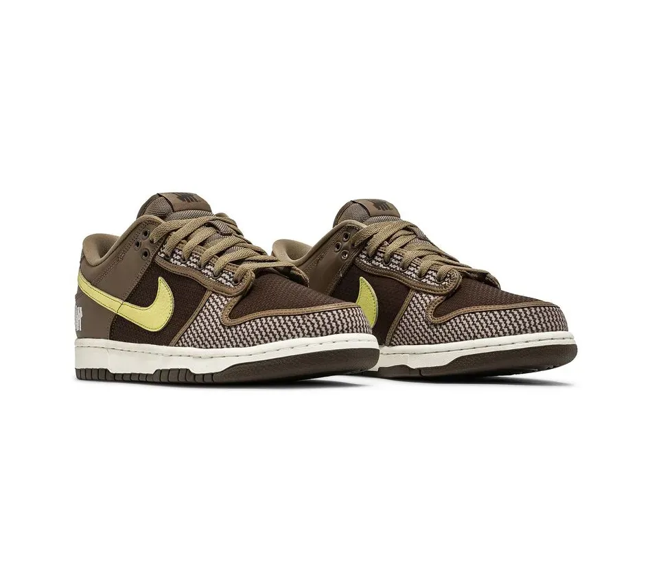 Dunk Low Undefeated x Dunk Low SP Canteen фото