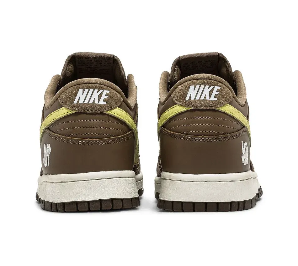 Dunk Low Undefeated x Dunk Low SP Canteen фото