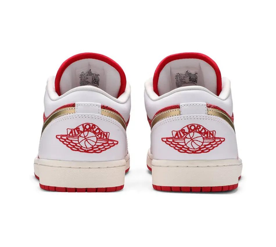 Air Jordan 1 Low SE Spades фото