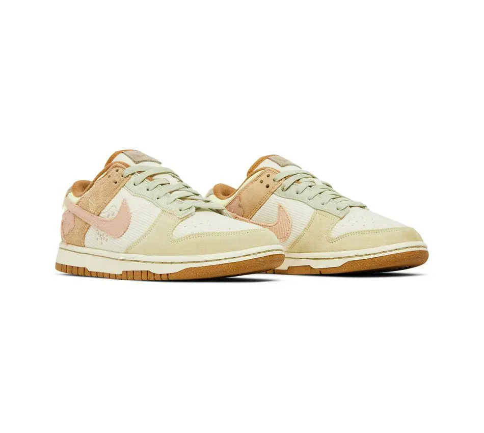 Dunk Low On The Bright Side фото