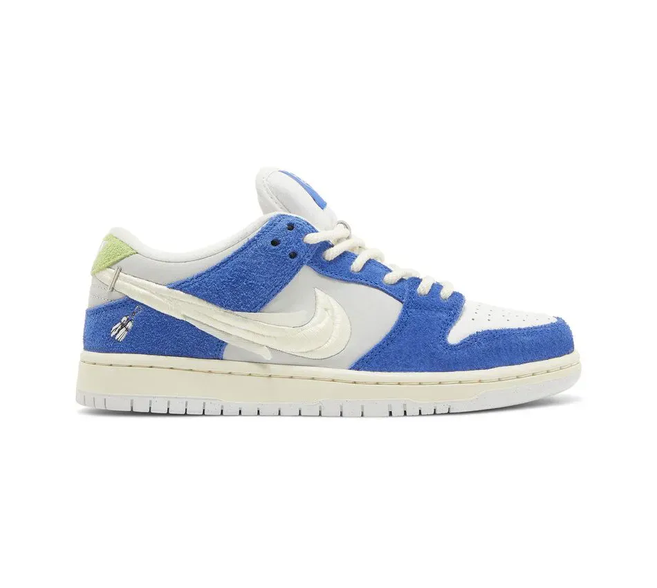 Dunk Low X Fly Streetwear фото